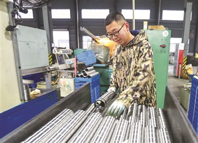 赶制订单忙 力争开门红